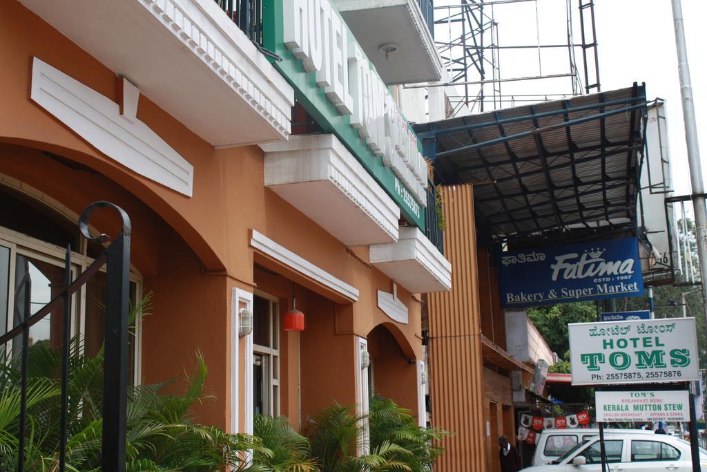 Tom'S Hotel Bangalore Exterior photo